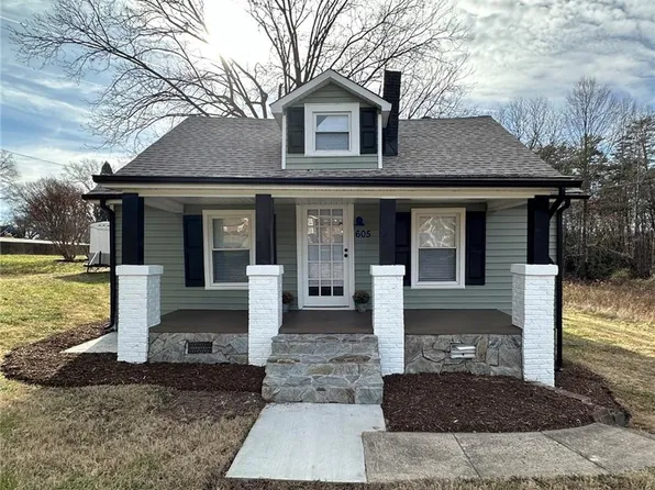 605 W Decatur St, Madison, NC 27025