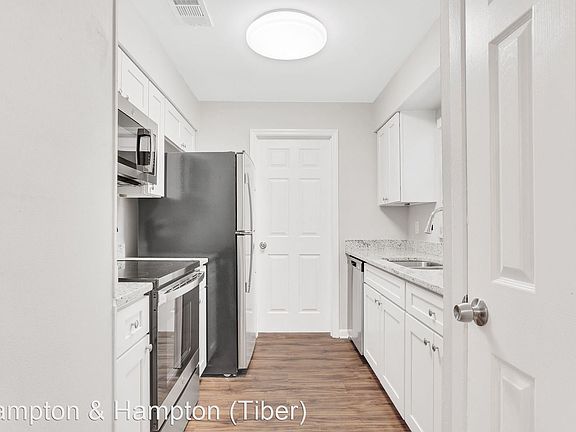4th image of 2846 Gale Pl