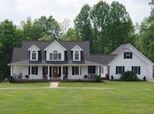 1100 J W York Rd, Scottsville, KY 42164