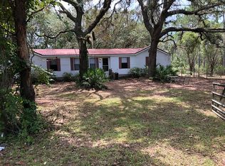 100 Pecan Ave, Interlachen, FL 32148