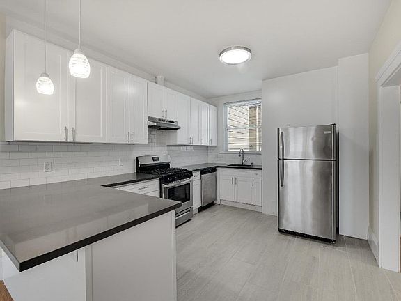 2nd image of 1556 Taylor St APT 8