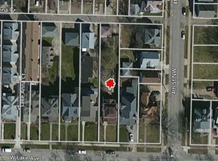 563 W Lake Ave, Barberton, OH 44203