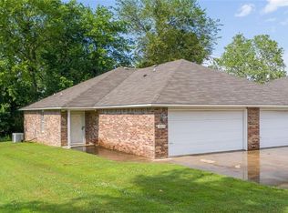 1015 Leah Ln, Fort Smith, AR 72908