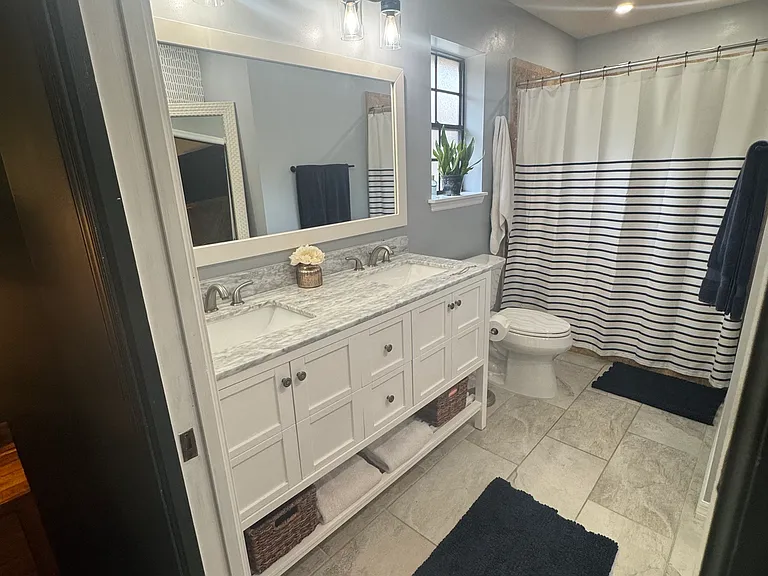 3303 Berridge Ln — Photo 2