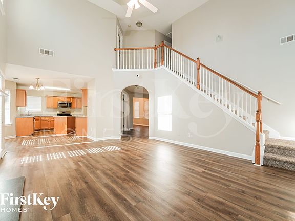 4th image of 5435 Yellow Pine Dr