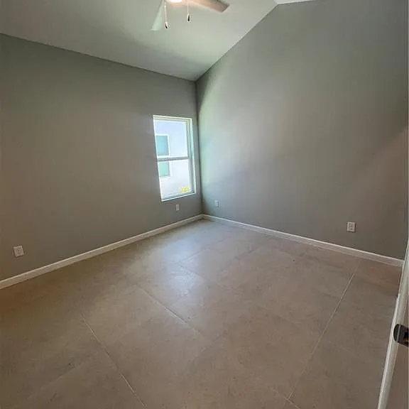 408 Sparrow Rd #3 — Photo 12