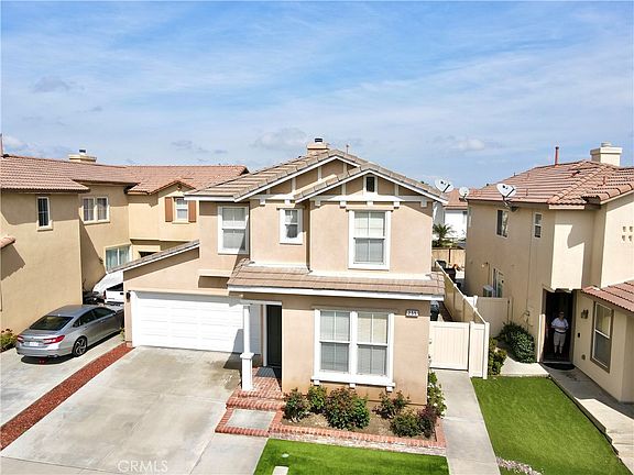 4th image of 255 Roxanne Ln