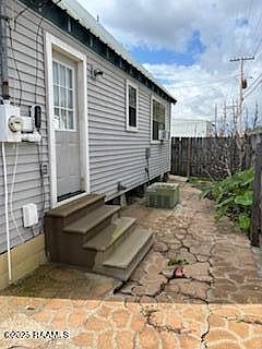 3rd image of 106 Holmes Dr