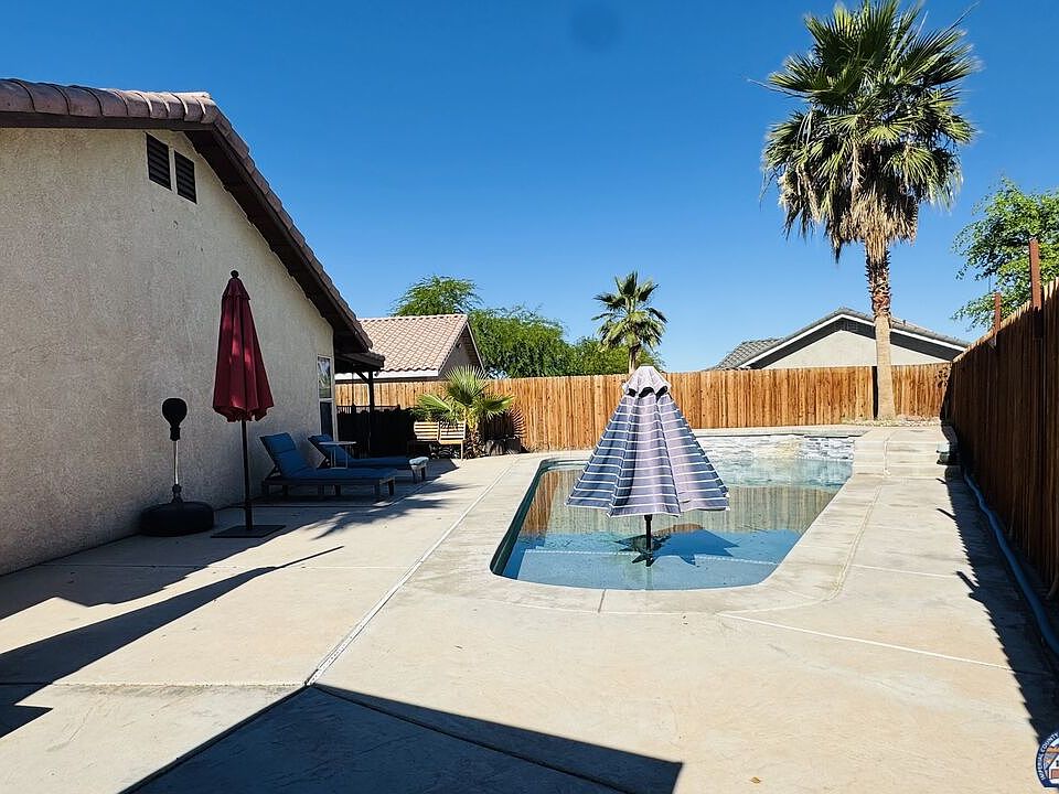 2nd image of 2337 Sidney Ct