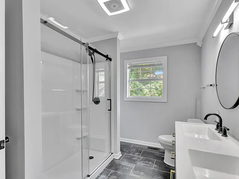 509 W Bell Ave — Photo 21