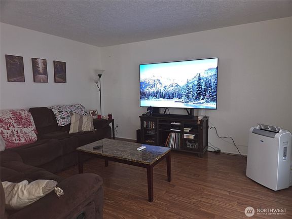 3rd image of 2329 Jennifer Place