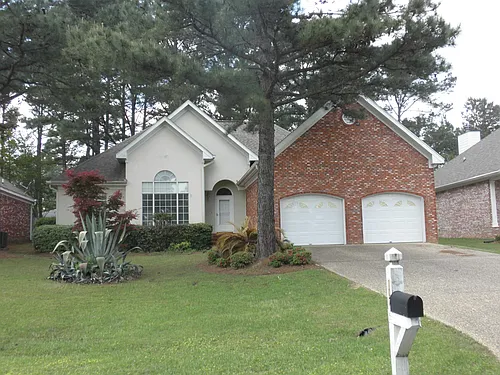 107 W Shore Dr Photo 1