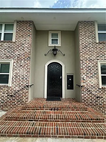 2 bed, 1.0 bath, 786 sqft, $1,750 — Photo 3