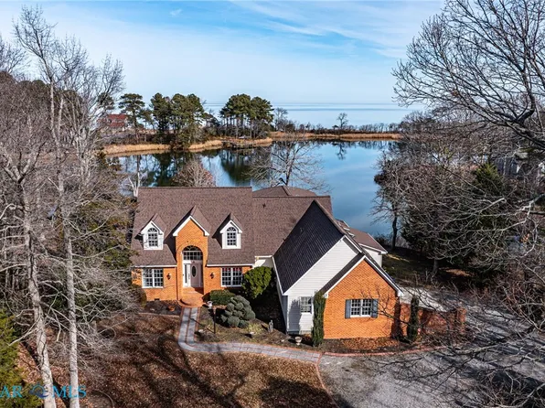 451 Witch Duck Ln, Heathsville, VA 22473