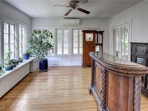 5th image of 514 Washington Ave