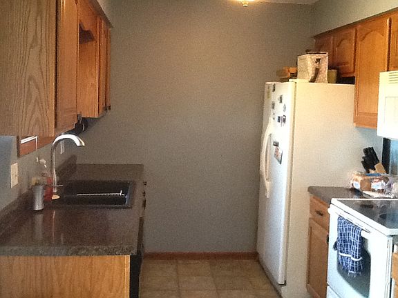 5th image of 203 Victor Ave