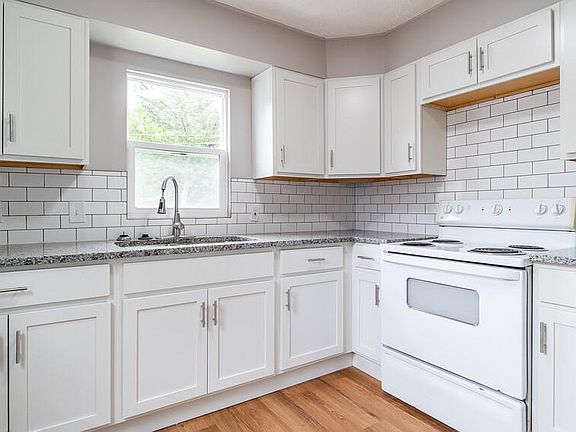 5th image of 228 S Weyant Ave