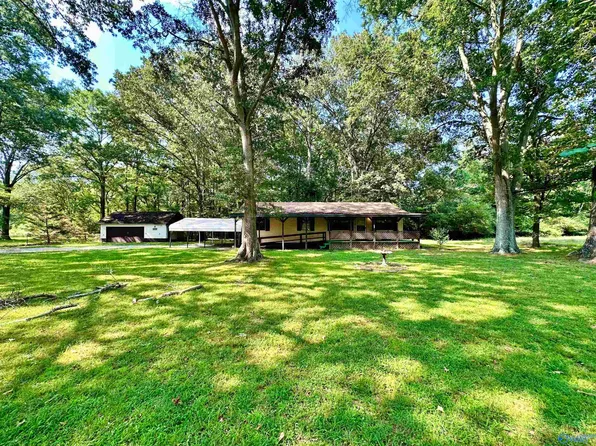 231 Wicks St, Hazel Green, AL 35750