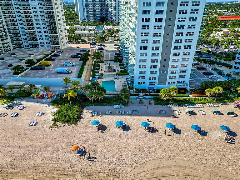 3550 Galt Ocean Dr #809 — Photo 23