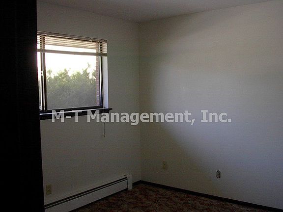 3rd image of 129 E Rockwell Ave