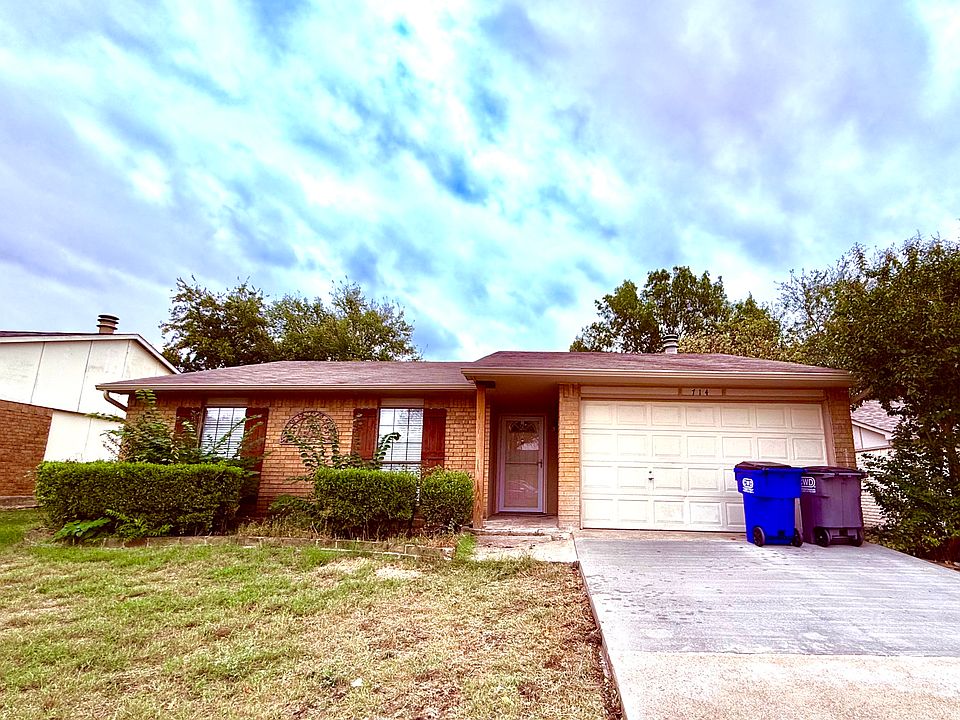 1st image of 714 Wandering Way Dr