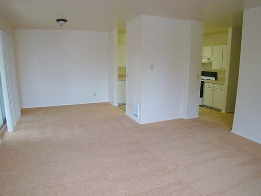 4th image of 8315 5th Ave NE APT 204