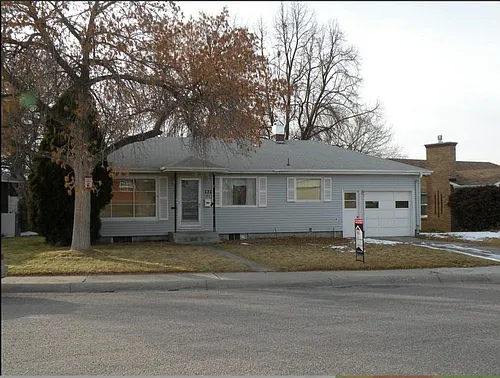 121 S 16th Ave Photo 1