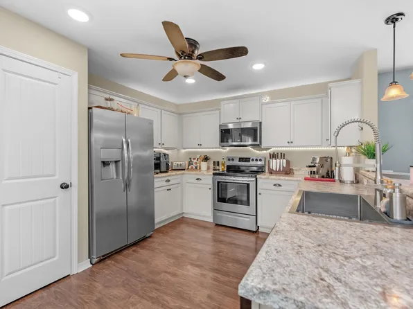 416 Eisenhower Dr, Crestview, FL 32539