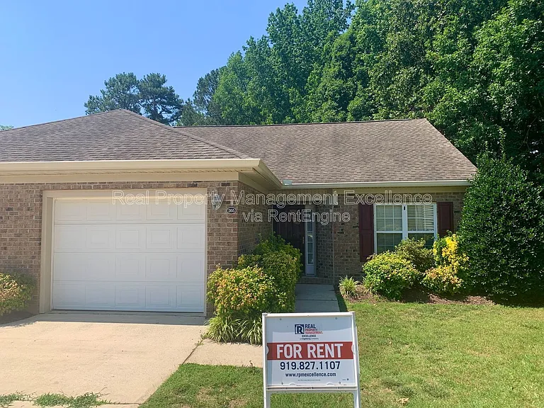 205 Will Ct — Photo 1