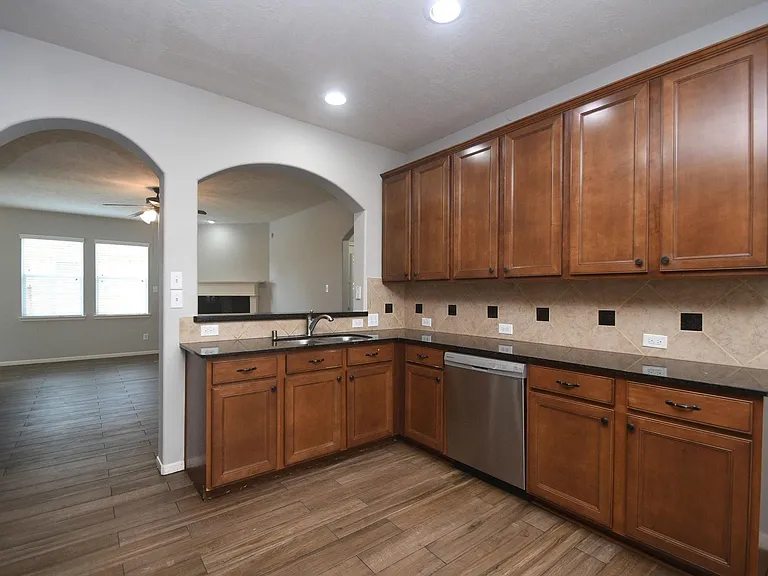 14319 Heath Falls Ln — Photo 12