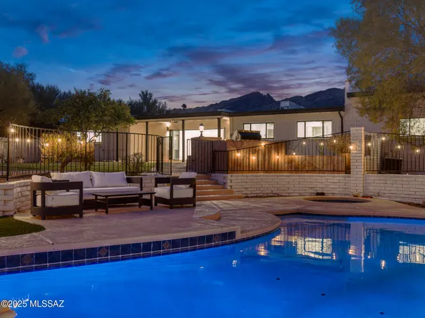 5555 N Suncrest Pl, Tucson, AZ 85718