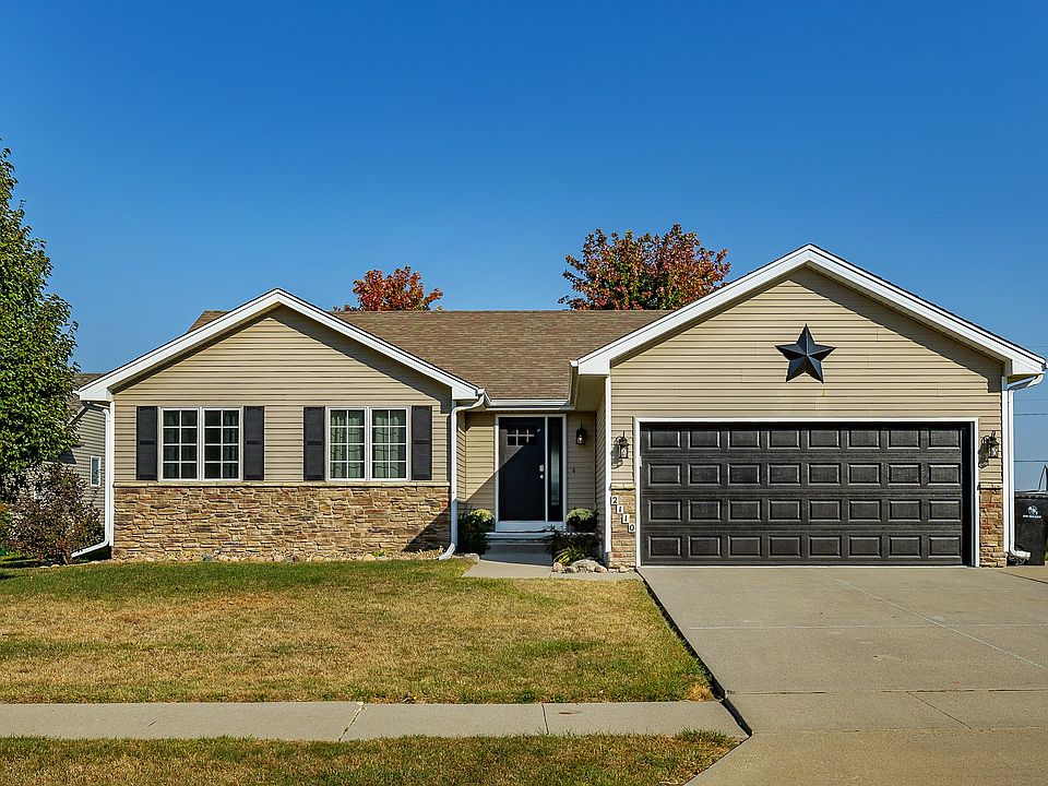 1st image of 2110 NW Lakeside Ct