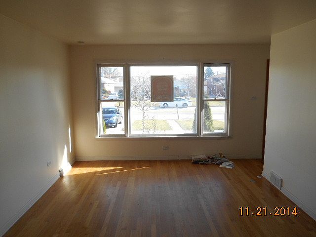 2nd image of 7746 Narragansett Ave