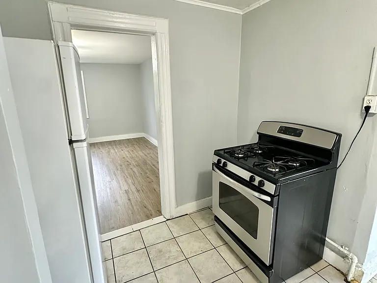 117 4th Ave #3A — Photo 5
