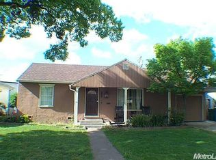 121 E Barrymore St, Stockton, CA 95204