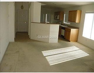 4th image of 5217 Regena Rose St