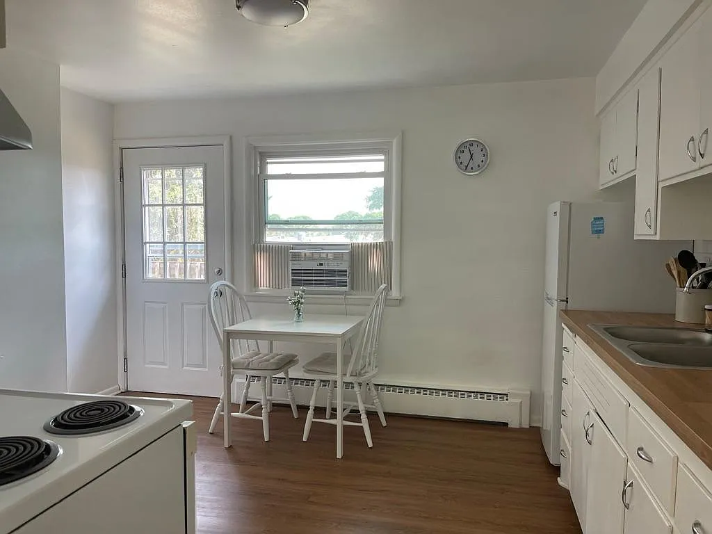 2 bed, 700 sqft, $2,600 — Photo 4