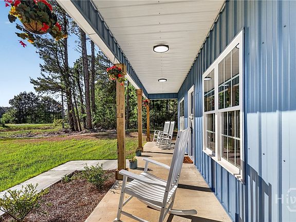 3rd image of 8497 Savannah Highway