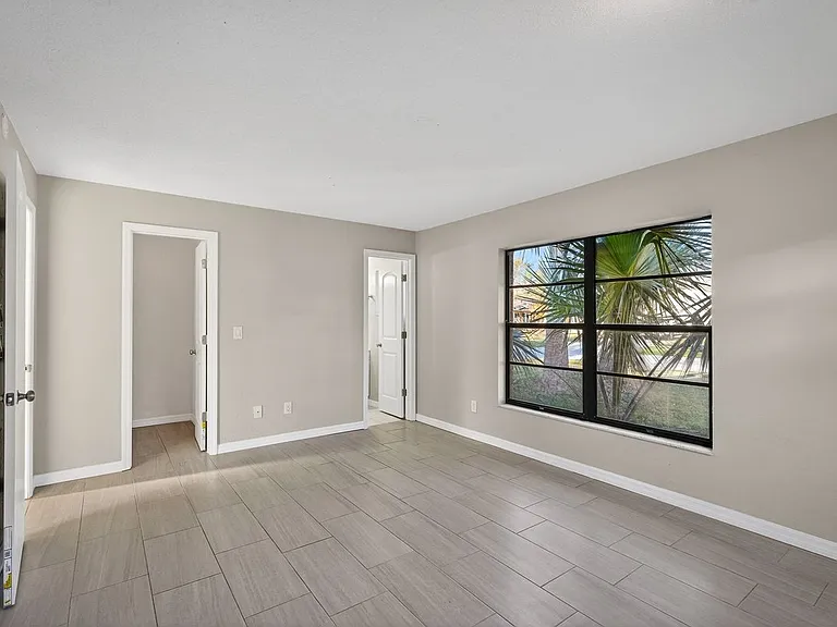 1956 Red Cedar Cir — Photo 16