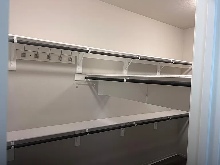 Walk in closet