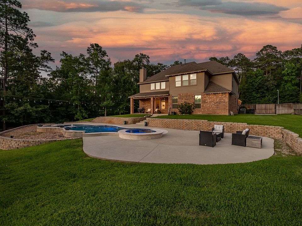 1st image of 8019 Bay Bend Dr