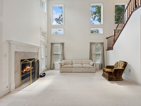 4th image of 1406 White Oak Ln