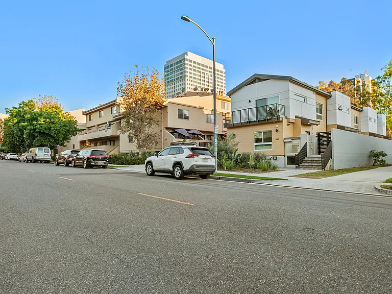 360 Burchett St #6 — Photo 41