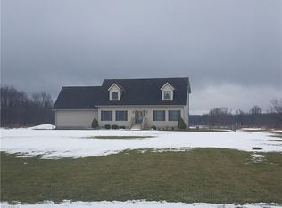 832 Webster Rd, Jefferson, OH 44047