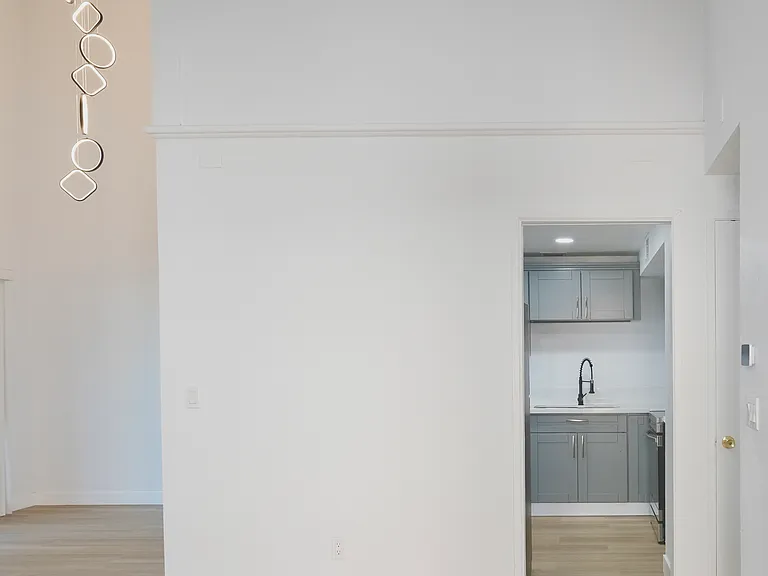6941 Enborne Ln — Photo 5