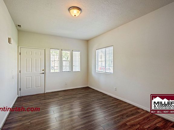 2nd image of 1546 W Big Oak Dr