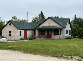 3 Morris Ave, Brooksville, ME 04617