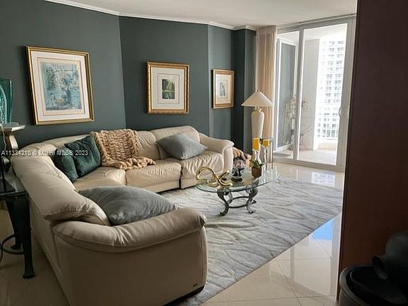 5th image of 808 Brickell Key Dr APT 1405