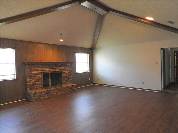 4th image of 136 Shadybrook Dr