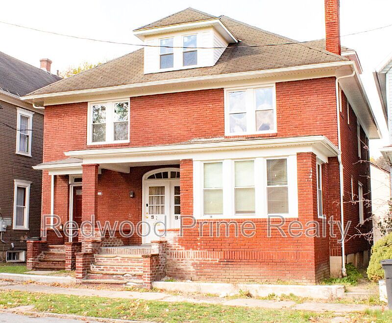 1st image of 631 Coleman Ave Unit 3
